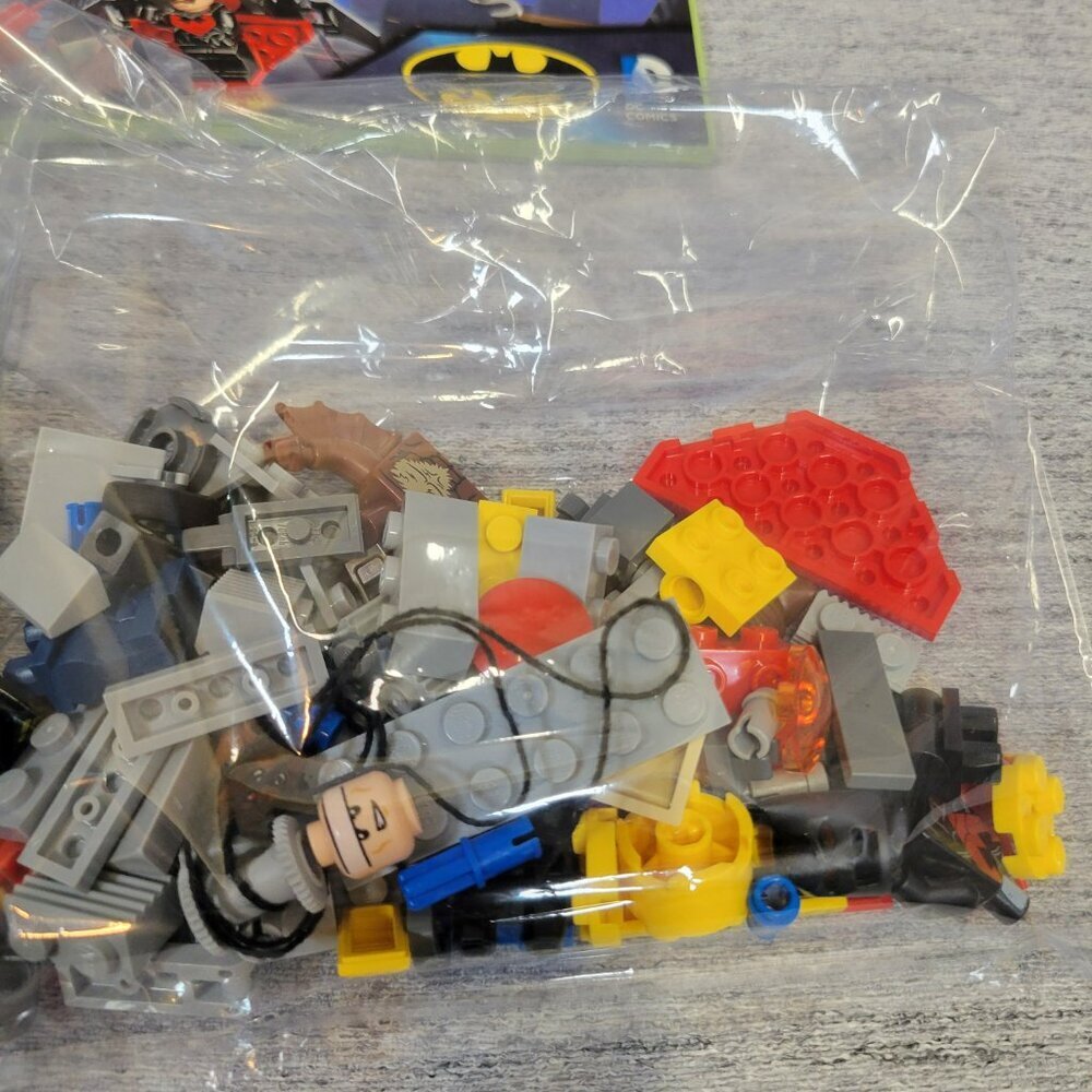 Lego Batman Man-Bat Attack 76011 - Picture 4 of 8